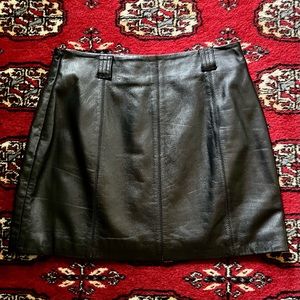 Vintage Wilsons Maxima Genuine Leather Mini Skirt